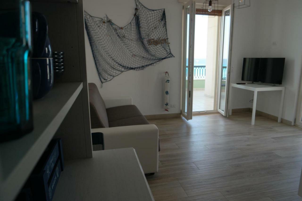 Attico Galilei Fronte Mare By Salentoville גאליפולי מראה חיצוני תמונה