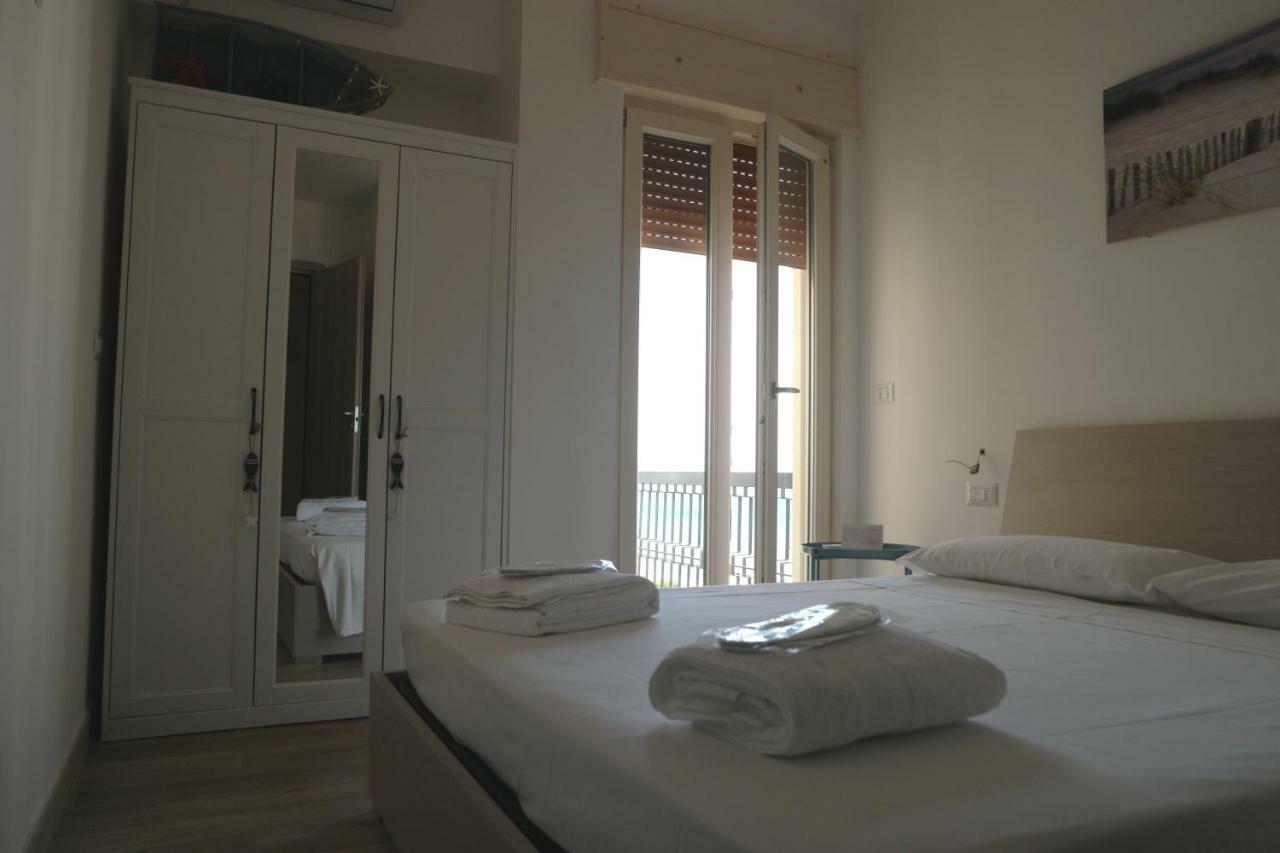Attico Galilei Fronte Mare By Salentoville גאליפולי מראה חיצוני תמונה